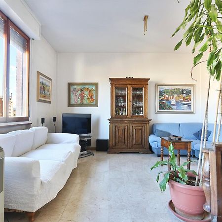 Appartamento La tua Casa a Firenze con parcheggio privato per 2 auto Esterno foto